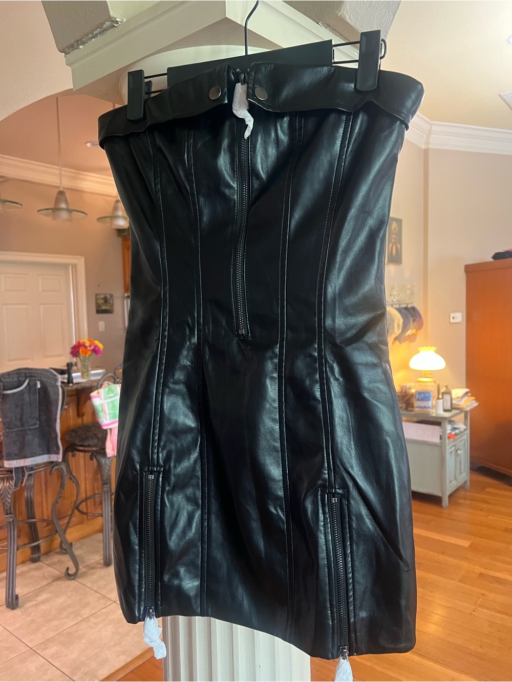 Forever 21 Black Strapless Faux Leather Mini Dress with Zipper Accents - Picture 3 of 7